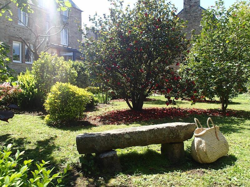 La Demeure Hotel Guingamp Luaran gambar